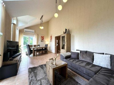 +++Lichtdurchflutete, schicke Eigentumswohnung, Südterrasse, Klimaanlage, Doppelstellplatz in Top...