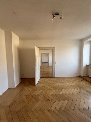 Helle 4-Zimmer-Wohnung im 2. OG in Ansbach Stadt