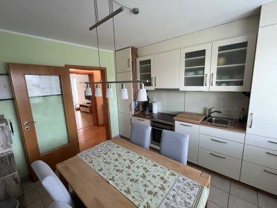 Gemütliche & wohnfertige 2-Zimmer-Wohnung mit Balkon und Einbauküche