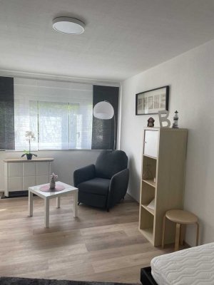 Charmante 1,5-Zimmer-Wohnung mit Balkon in Weilimdorf – voll möbliert