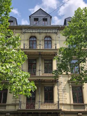 Repräsentative 4-Zimmer-Altbauwohnung in historischer Stadtvilla