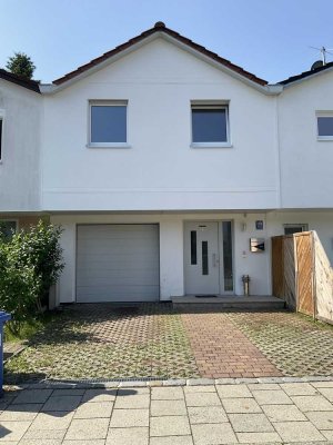 Minihaus in Waldperlach mit Garten, Keller, Garage und Stellplatz