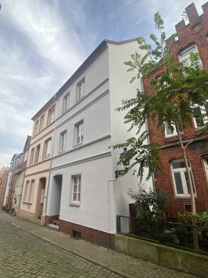 Komplett sanierte 2-Zimmerwohnung in zentraler Lage von Lüneburg