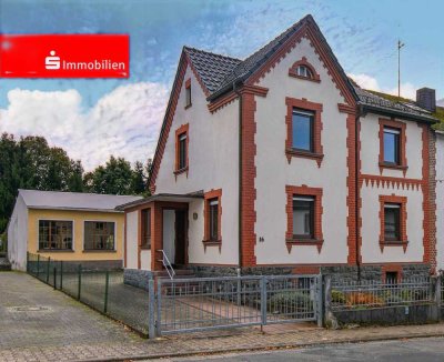 Gemütliches Einfamilienhaus mit Werkstatt, Garage und Garten in Waldbrunn-Hausen !