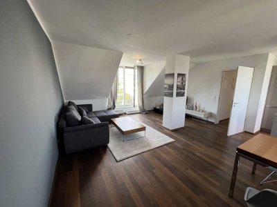 Sanierte Vollmöblierte  *** Penthousewohnung an der Uni im Herzen von Schwabing ***