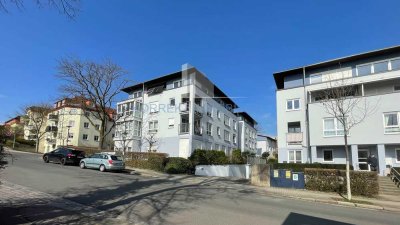 Ideal für Eigennutzer oder Kapitalanleger: Attraktive 3-Raum-Wohnung mit Terrasse & TG-Stellplätzen
