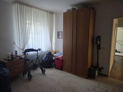 Helle 2,5-Zimmer Wohnung im Erdgeschoss in Remscheid-Lüttringhausen
