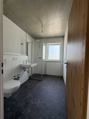 Zwei Wohnungen mit großer Terrasse oder Balkon zu vermieten