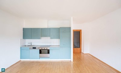 SCHÖNE 2 - ZIMMER MAISONETTE MIT GALERIE UND FREIFLÄCHE / NÄHE KRANKENHAUS GÖTTLICHER HEILAND