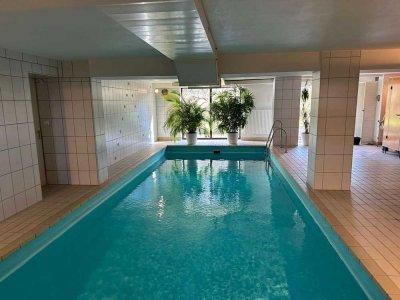 Helle 4-Zimmer-Wohnung mit zwei Balkonen, Wellnessbereich und viel Platz in ruhiger Lage