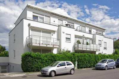 Modernes Apartment mit Balkon und Stellplatz in Köln-Weiden