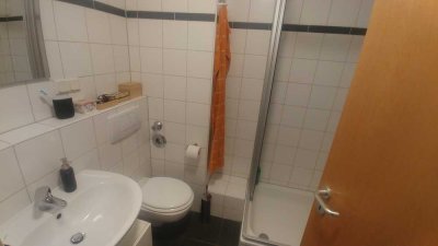Zuhause mit 3 Zimmern und Balkon in Leverkusen