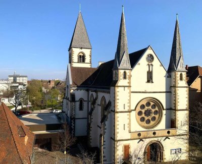 Sonnendurchflutete edel sanierte Altbauwohnung