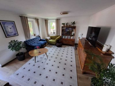 Helle 3 Zimmer Wohnung mit Balkon und Gartennutzung