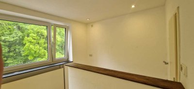 Moderne 2 Zimmerwohnung mit ruhigem, sonnigen und grünem Balkon im 2. OG in toller Lage