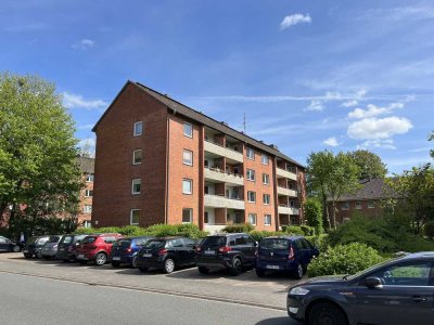 Eckernförde-Süd: Modernisierte 3 Zimmer Mietwohnung mit Loggia im 2.0G - Frei 6-2025