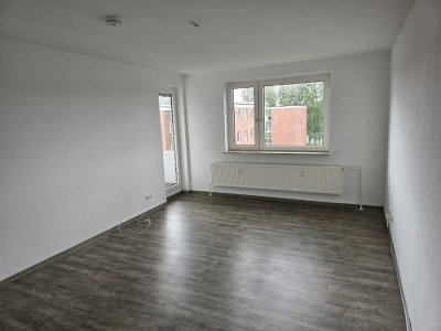 Hochwertige 3-Zimmer-Wohnung ca. 80,10m² mit Loggia und Einbauküche