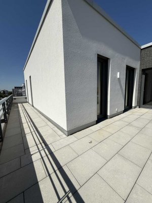5-Zimmer-Penthouse mit Einbauküche und Aufzug in die Wohnung
