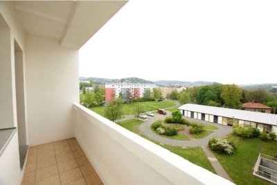 Lichtdurchflutete 3-Raum-Wohnung mit Panorama-Ausblick & großem Balkon