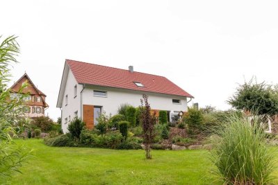 Neuwertiges Einfamilienhaus mit großem Traumgrundstück im Schwarzwald