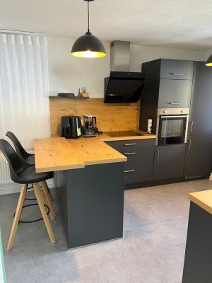 Freundliche und neuwertige 4,5-Raum-Maisonette-Wohnung mit lux. Innenausstattung mit EBK in Albstadt