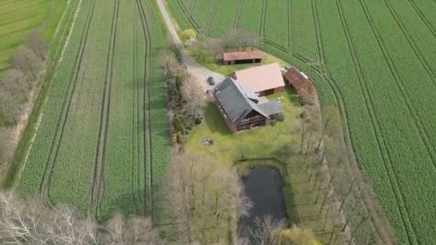 Hochwertige, kernsanierte 170 m²-Wohnung in ländlicher Idylle