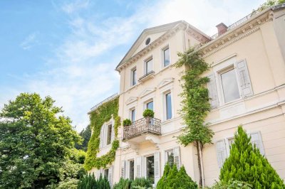 Herrschaftliches Mehrfamilienhaus mit weitläufigem Grundstück