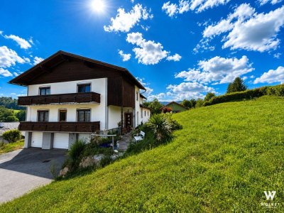 Charmantes Zweifamilienhaus mit viel Platz, Keller und drei Garagen in Kumberg