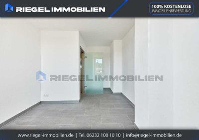 Sie hier? Wir auch! Komfortable Maisonette-Wohnung mit 2 Balkonen, Klima und Tiefgaragenstellplatz