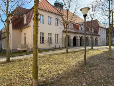 Wohnen in einer gepflegten Anlage mit Balkon und eigenem Stellplatz