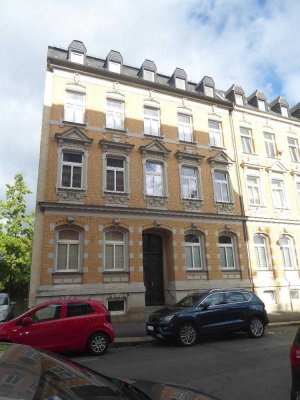 Helios - Klinikum in unmittelbarer Nähe, 2 Zimmer Wohnung mit Einbauküche und Balkon