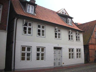 Urgemütliche 1-1/2-Zimmer-Altbauwohnung in Kurparknähe