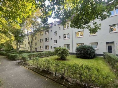 Erstbezug nach Modernisierung - 2-Zimmer-Dachgeschosswohnung in Barmbek