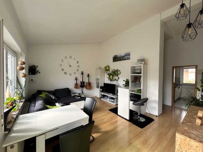 Zentrale 3-Zimmer-Wohnung mit Dachterrasse, Tiefgarage & Kellerraum