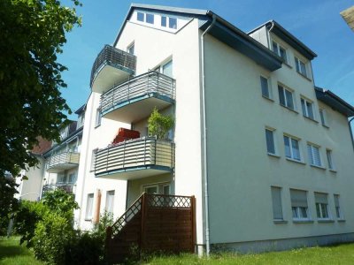 ***  Kapitalanlage + 2 Zimmer + Balkon + Tageslichtbad +Stellplatz ***