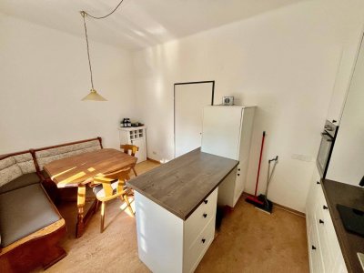 Großzügige 4-Zimmer-Wohnung am Schlossgelände von Wolfpassing!