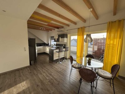 Moderne 3-Zimmer Dachgeschosswohnung mit Balkon, Speicher und Garage in Top-Lage