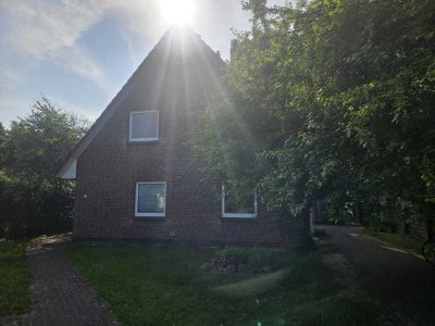 Haus mit großem Garten und Waldblick
Familienfreundliches Wohnen in bester Lage
