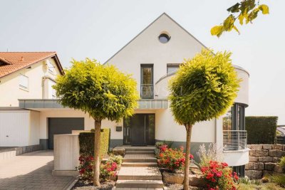Architektenvilla in Bestlage - Puristisches Design & Effizienz mit Sonnengarten!