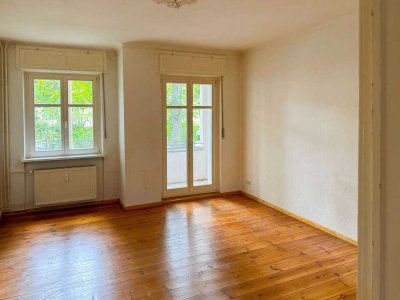 Klassischer Wohncharme in Karlshorst – 2 Zimmer mit sonnigem Westbalkon