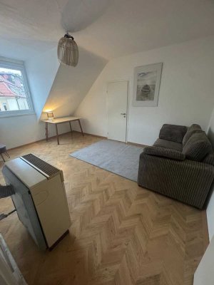 2-Zimmer-Investment: Top Lage, neu renoviert