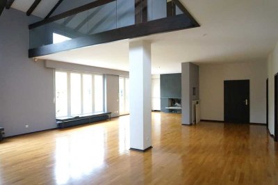 Traumhafte Maisonette-Wohnung im Moltkeviertel - Semperstraße