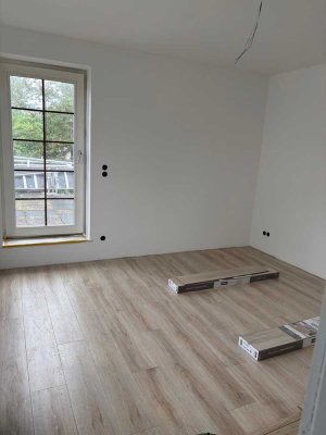 Platz zum Entfalten: Doppelhaushälfte in Bonn-Niederholtorf