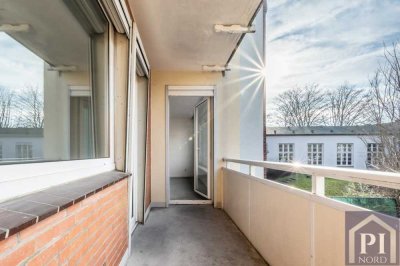 WG geeignet - Große Wohnung im "französischen Viertel"
