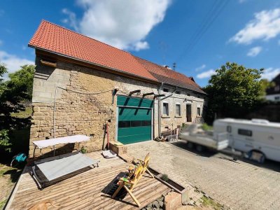 Bauernhaus mit sanierter Scheune