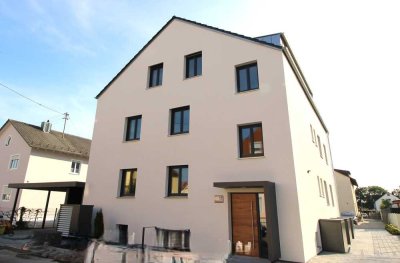 Großzügige Hochwertwohnung im 1. OG mit Balkon in Manching – Modernes Wohnen mit Stil!