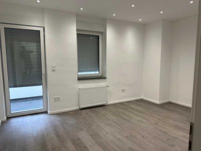 3 moderne vollrenovierte Wohnungen (behindertengerecht) in zentraler Lage zu vermieten.