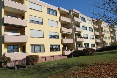 renovierte 3-Zimmer-Wohnung in begehrter Wohnlage nahe Rathaus!