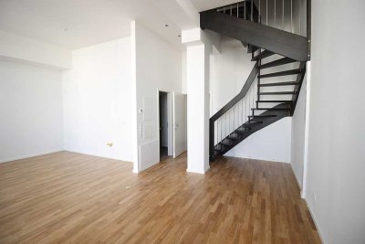 *FabrikLoft I TG Stellplatz I  Maisonette & hohe Decken I Balkon I Tageslichtbad I Fußbodenheizung*