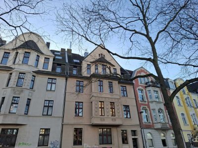Helle 3,5-Zimmer Altbau-Wohnung im 3. OG in Köln-Neuehrenfeld provisionsfrei
